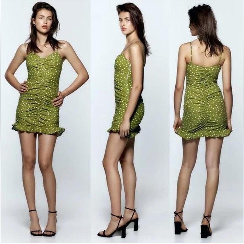 Zara Poka Dot Mini Dress 💚🤍
